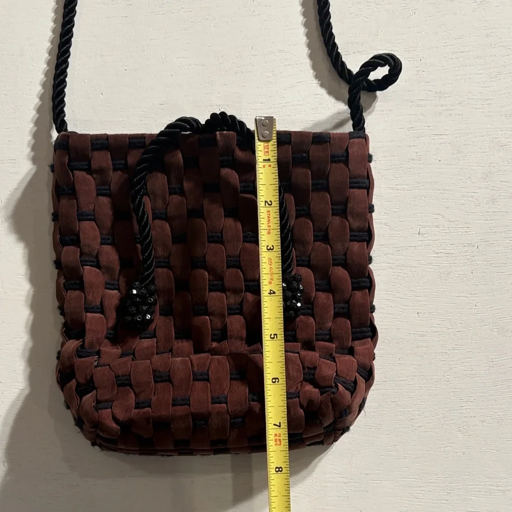 Elegant Woven Crossbody Bag in Deep Brown - Picture 8 of 9